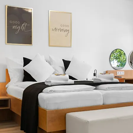 Апартаменты Svyvo - Parking Kitchen Balcony Брюль