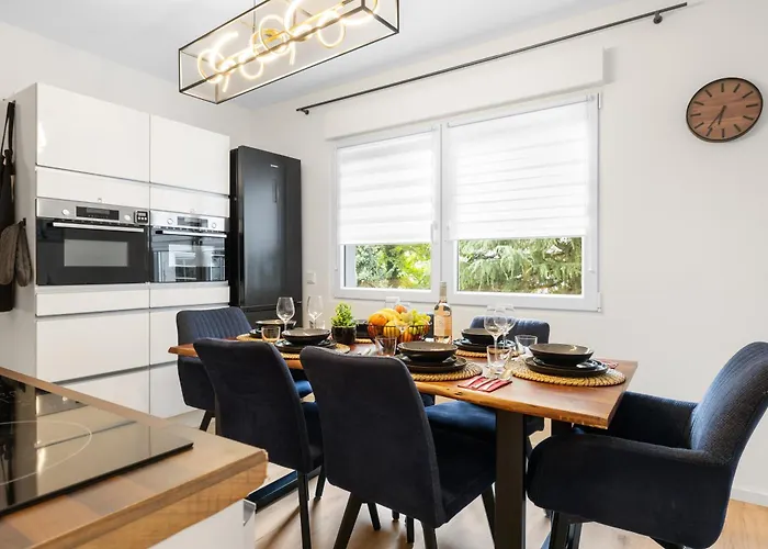 Daire Svyvo - Parking Kitchen Balcony *