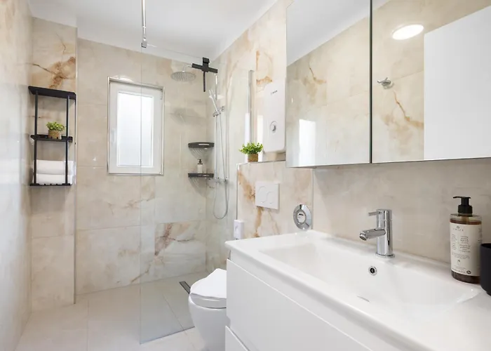 Daire Svyvo - Parking Kitchen Balcony