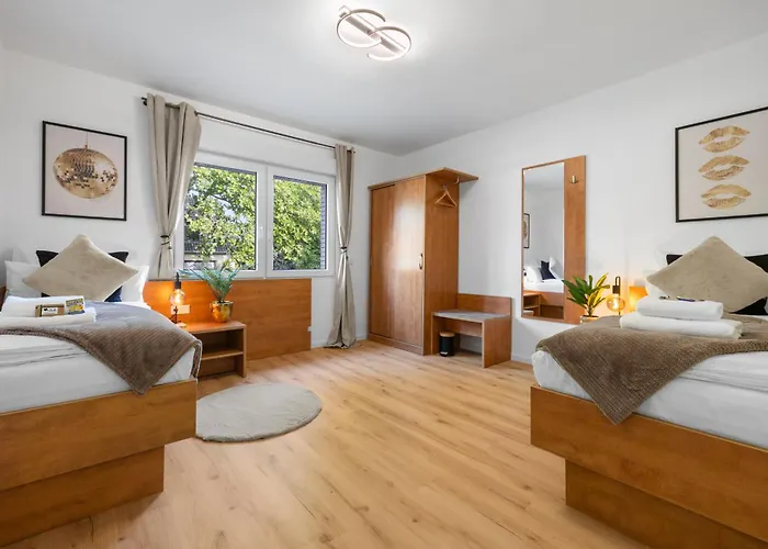 Svyvo - Parking Kitchen Balcony