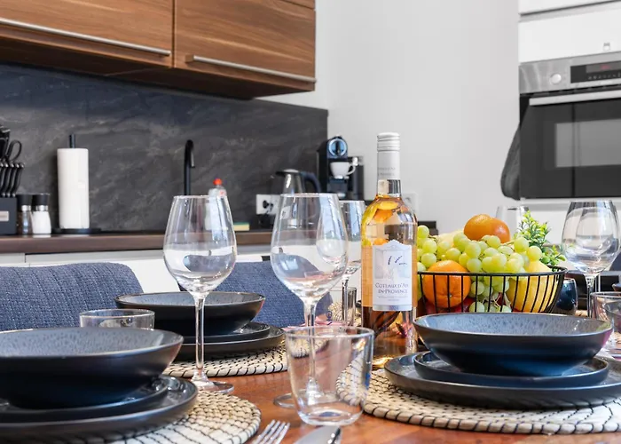 Svyvo - Parking Kitchen Balcony *