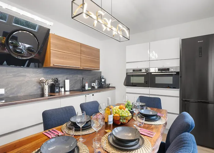 Apartament Svyvo - Parking Kitchen Balcony Brühl (Rhineland)