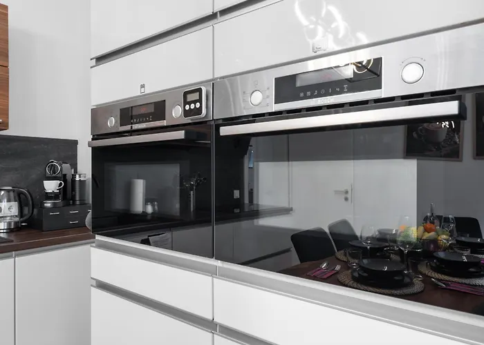 Svyvo - Parking Kitchen Balcony